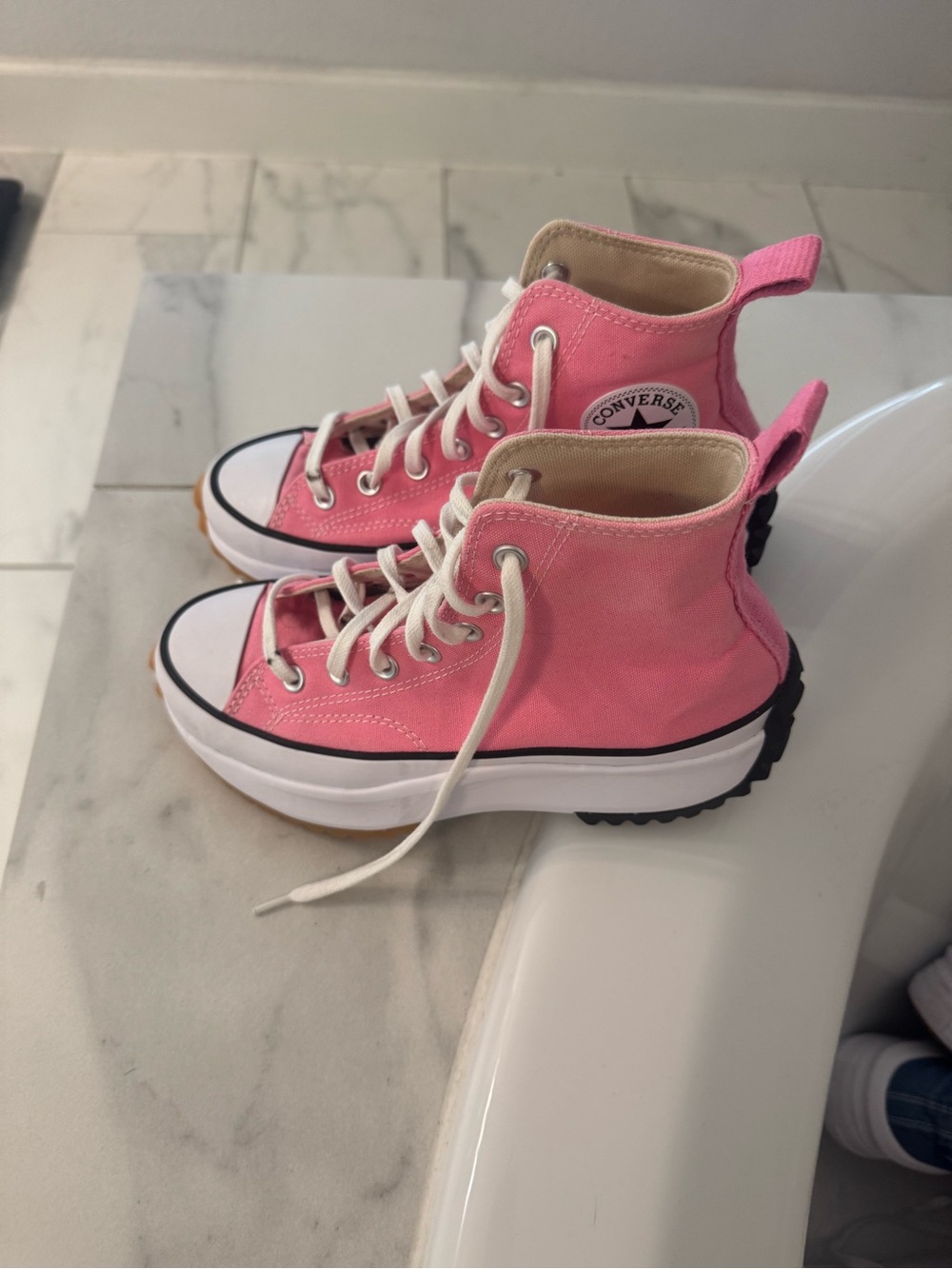 Converse Pink High-Top Platform Canvas Sneakers for Women- Run Star Hike 7.5 - Picture 3 of 3